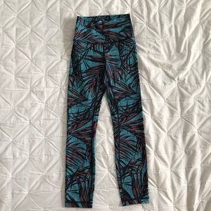 Lululemon palm pattern high times